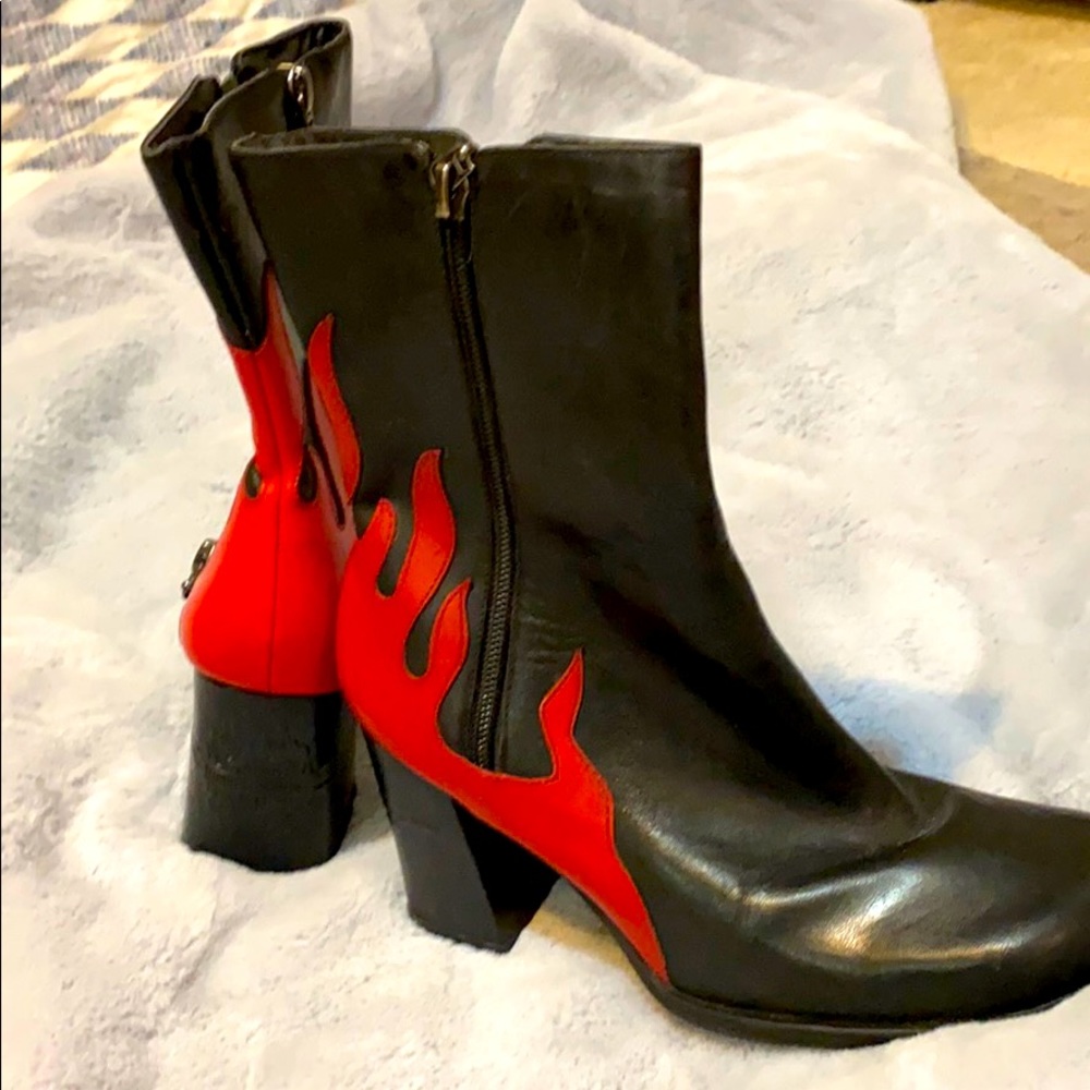 Original Harley Davidson zip up boots never worn
